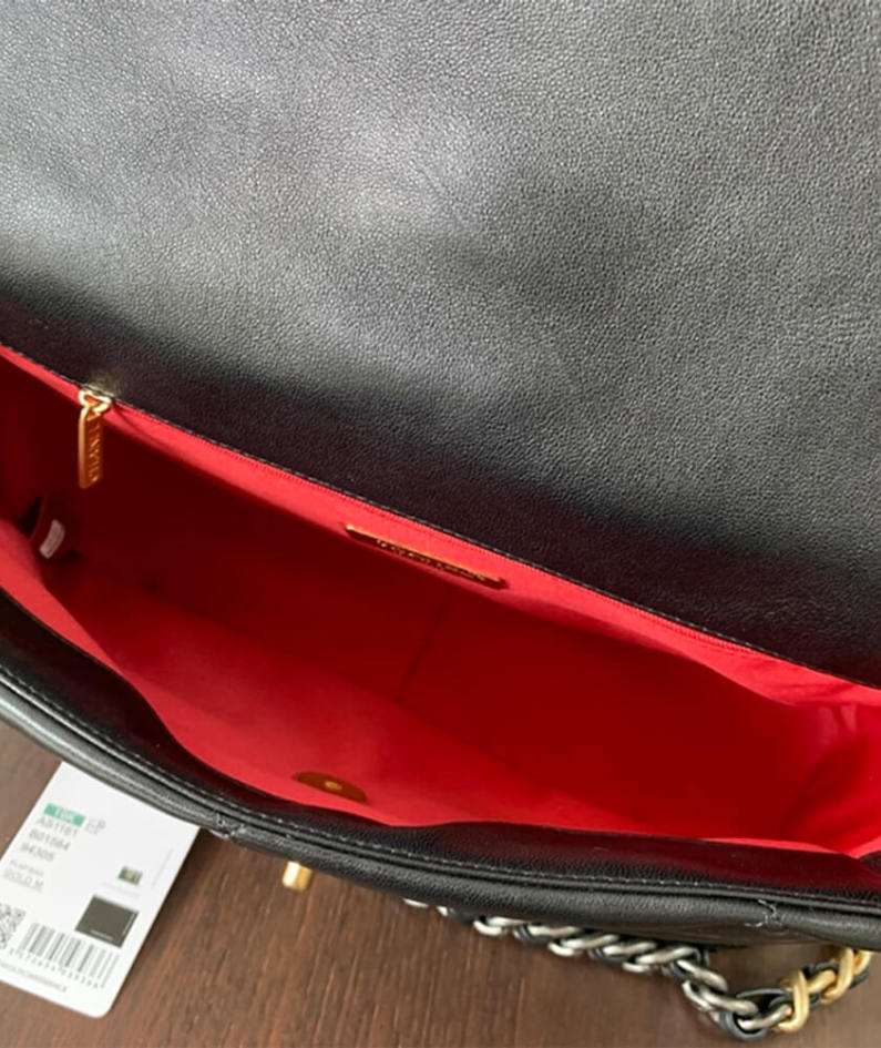 CHANEL 19 Large Handbag