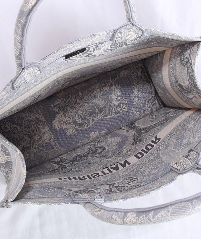 LARGE DIOR BOOK TOTE