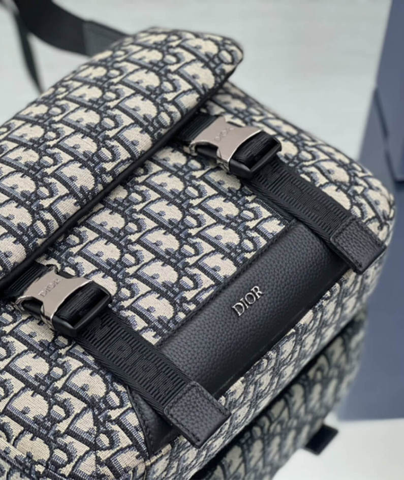 DIOR EXPLORER MESSENGER BAG