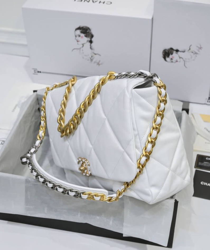 CHANEL 19 MAXI HANDBAG
