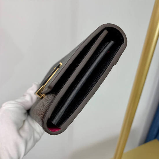 LV Capucines Wallet LV Capucines Wallet