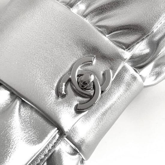 CHANEL Clutch
