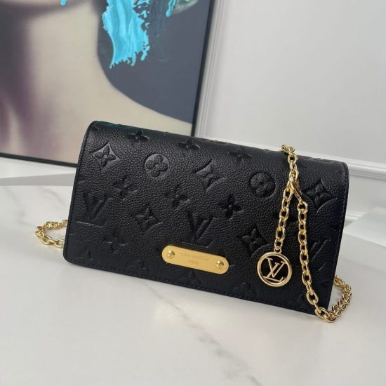 LV Wallet On Chain Lily LV Wallet On Chain Lily