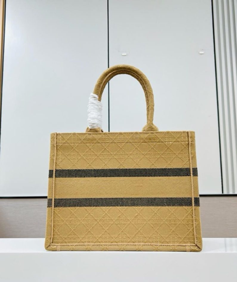 Medium Dior Book Tote