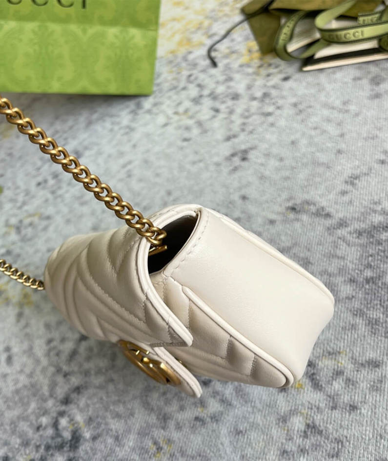 GG Marmont matelasse leather super mini bag