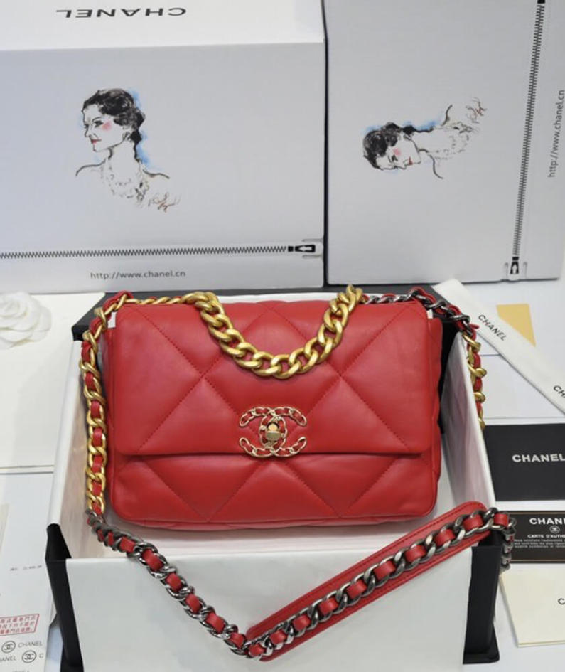 CHANEL 19 HANDBAG