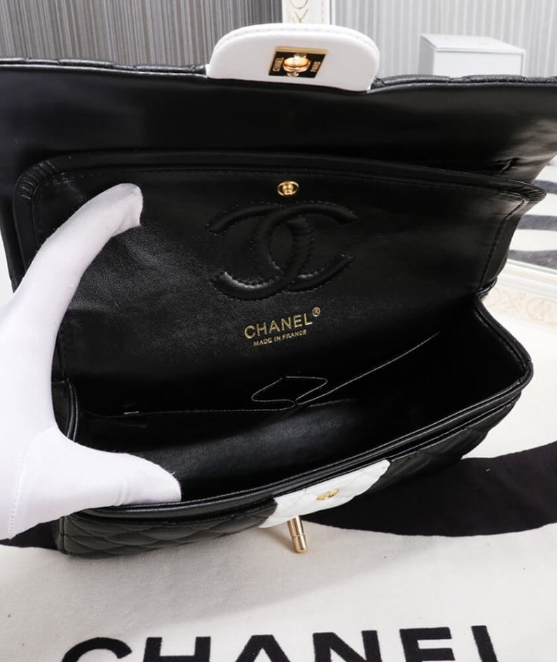 CHANEL CLASSIC HANDBAG