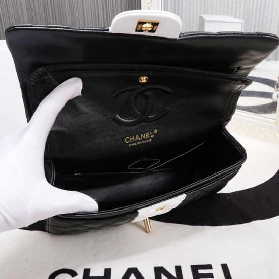 CHANEL CLASSIC HANDBAG CHANEL CLASSIC HANDBAG