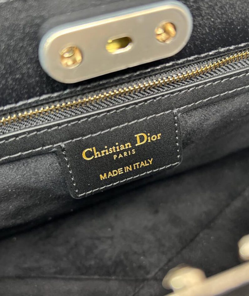 MEDIUM DIOR KEY BAG