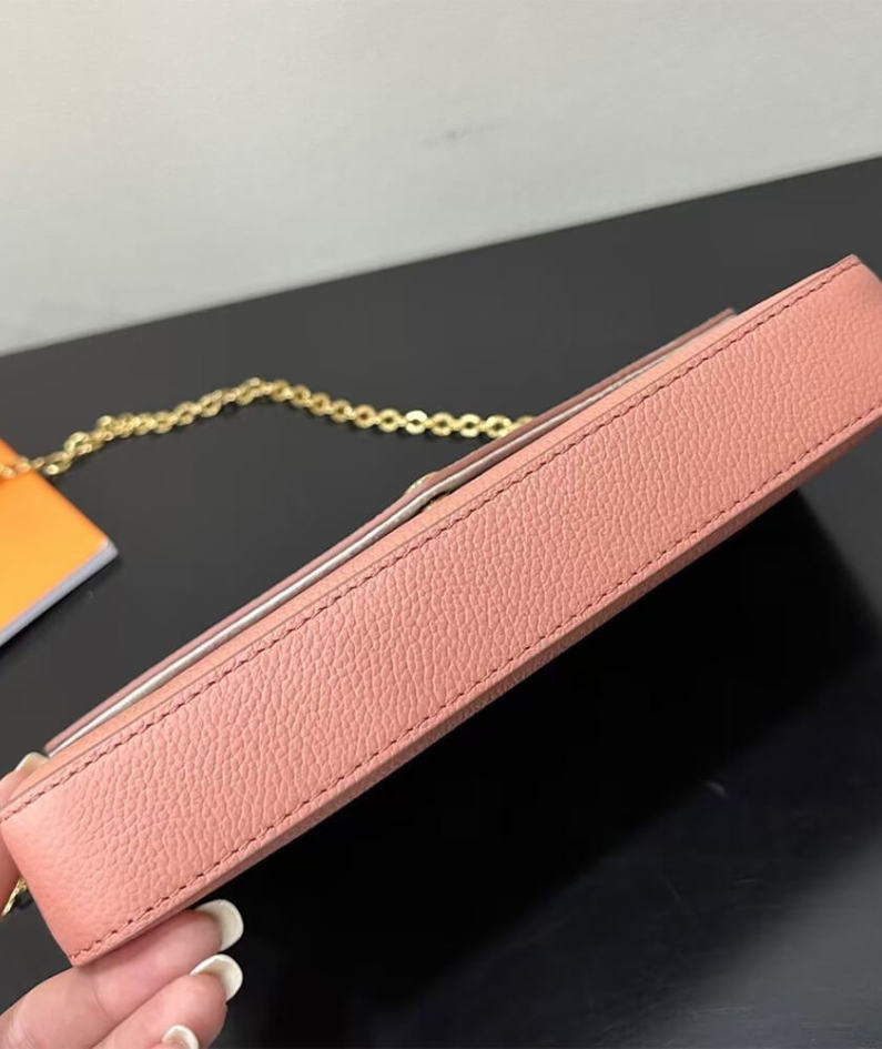 FéLICIE POCHETTE