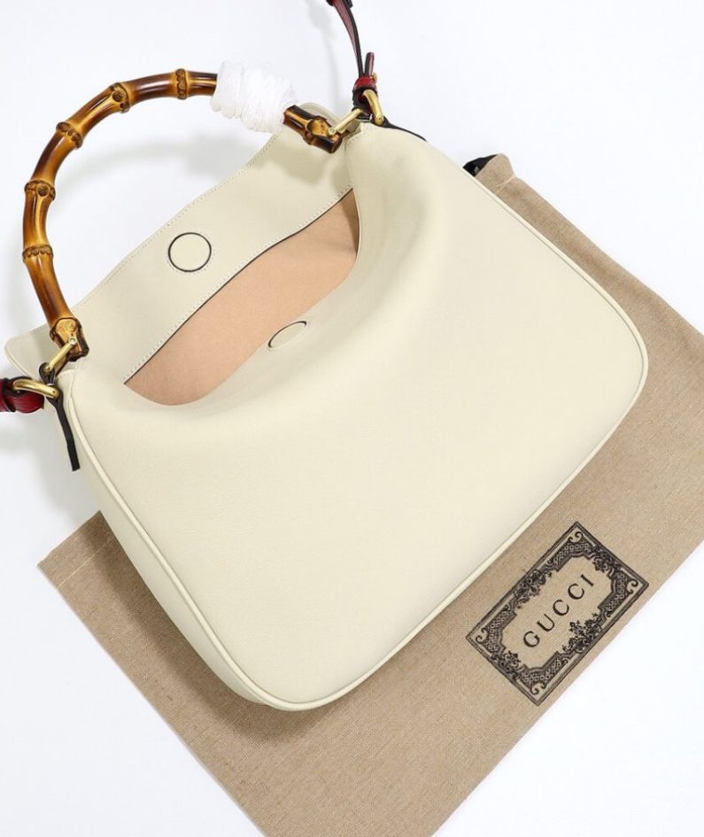 GUCCI DIANA MEDIUM SHOULDER BAG