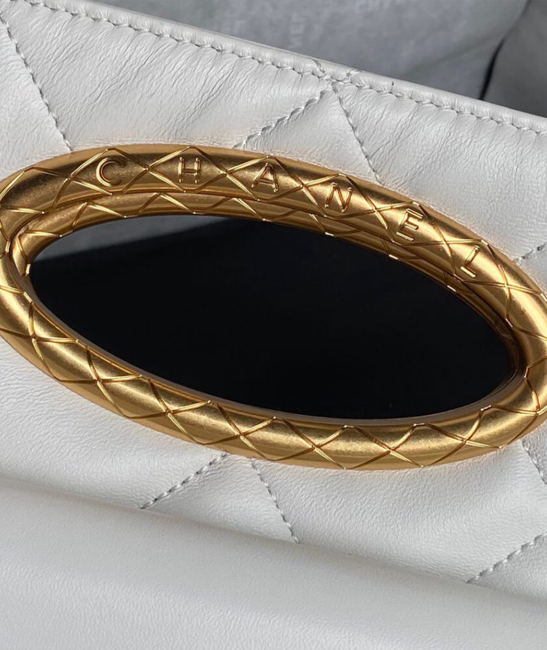 CHANEL Clutch