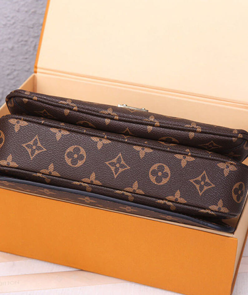 LV Pochette Metis Handbag