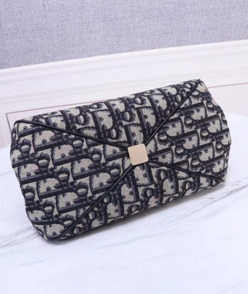 MEDIUM DIOR KEY BAG