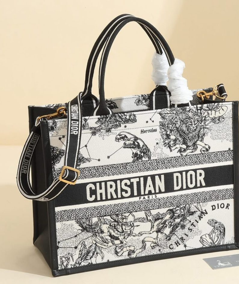 Medium Dior Book Tote