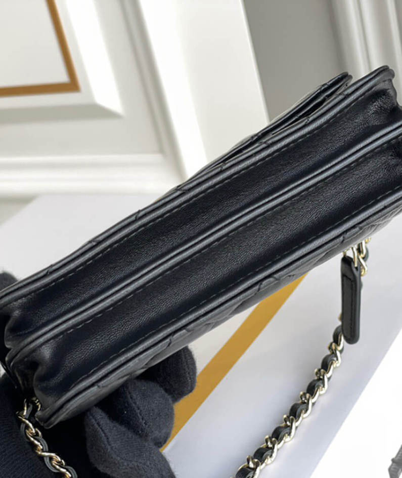 Chanel MINI WALLET ON CHAIN