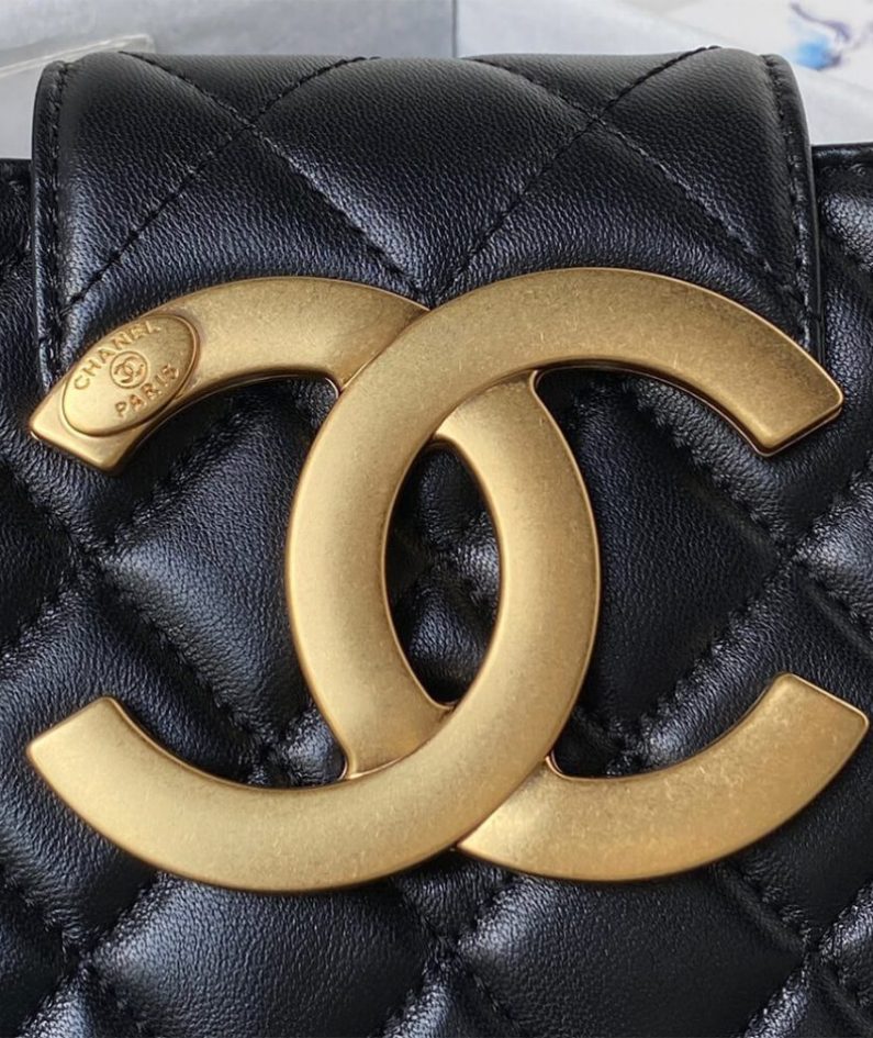 CHANEL 24C