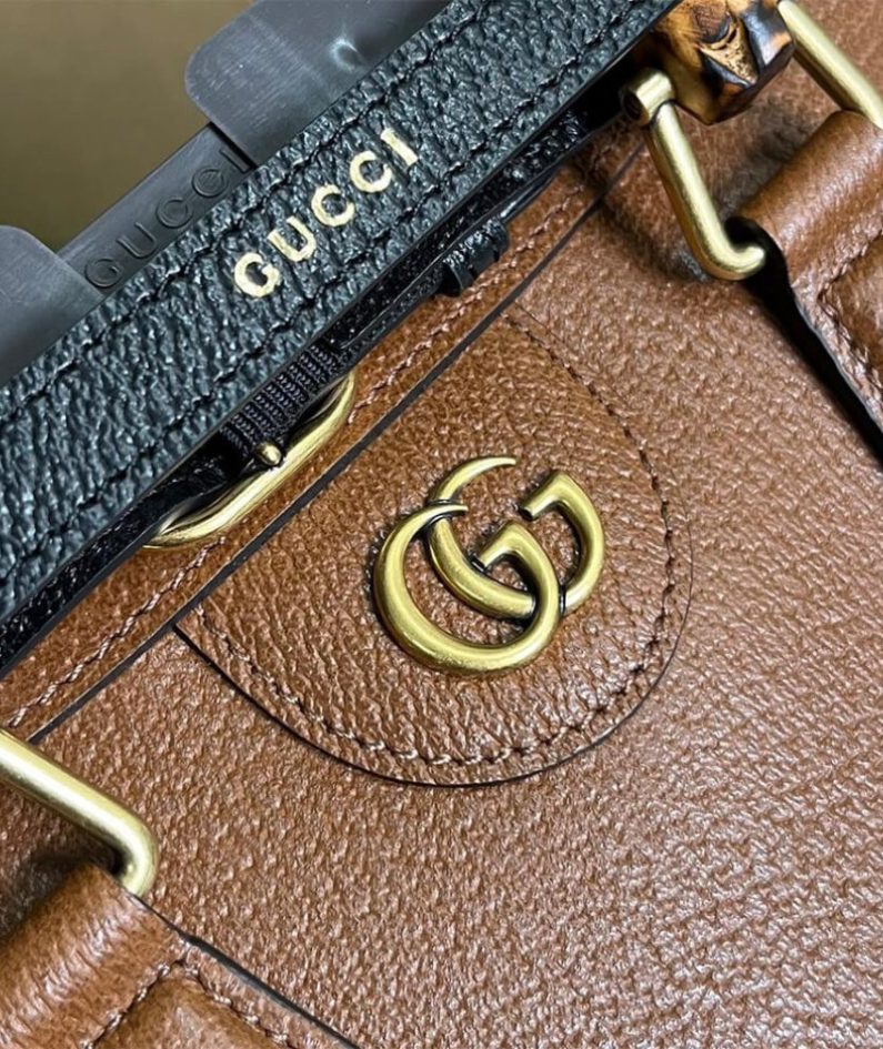 GUCCI DIANA SMALL SHOULDER BAG