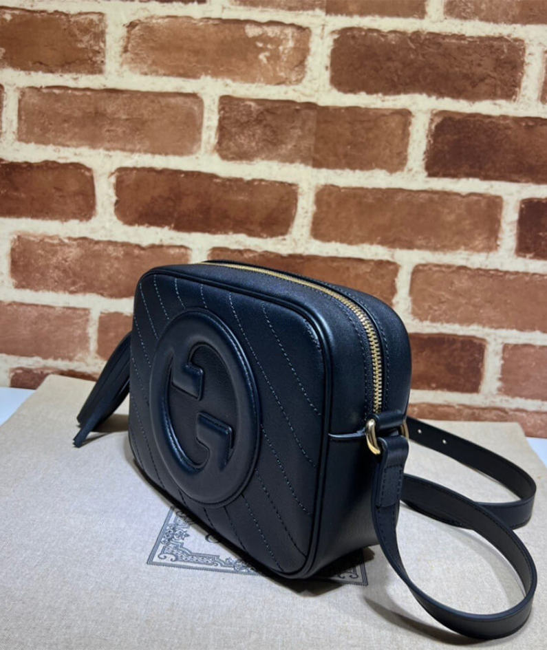 Gucci Blondie small shoulder bag