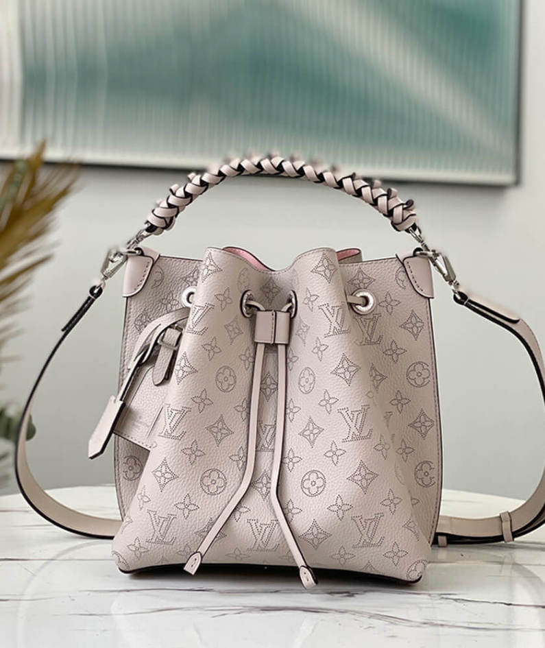 LV MURIA BAG