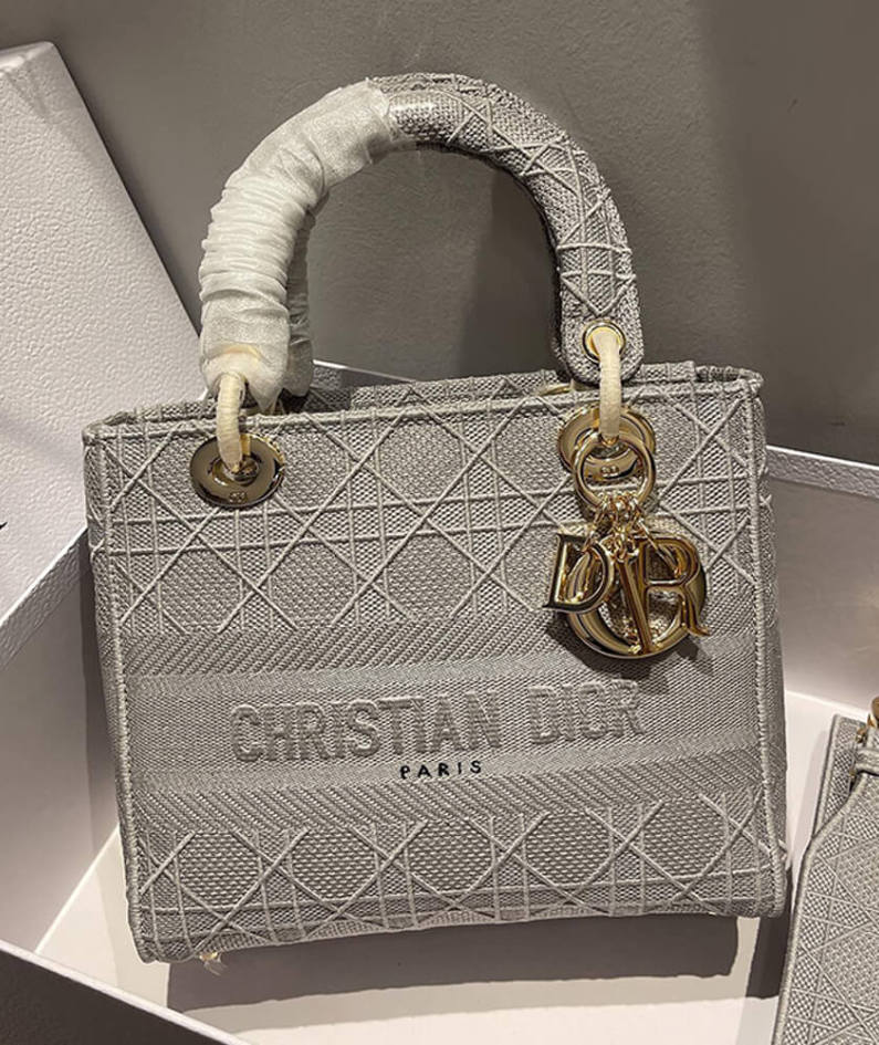 DIOR MEDIUM LADY D-LITE BAG