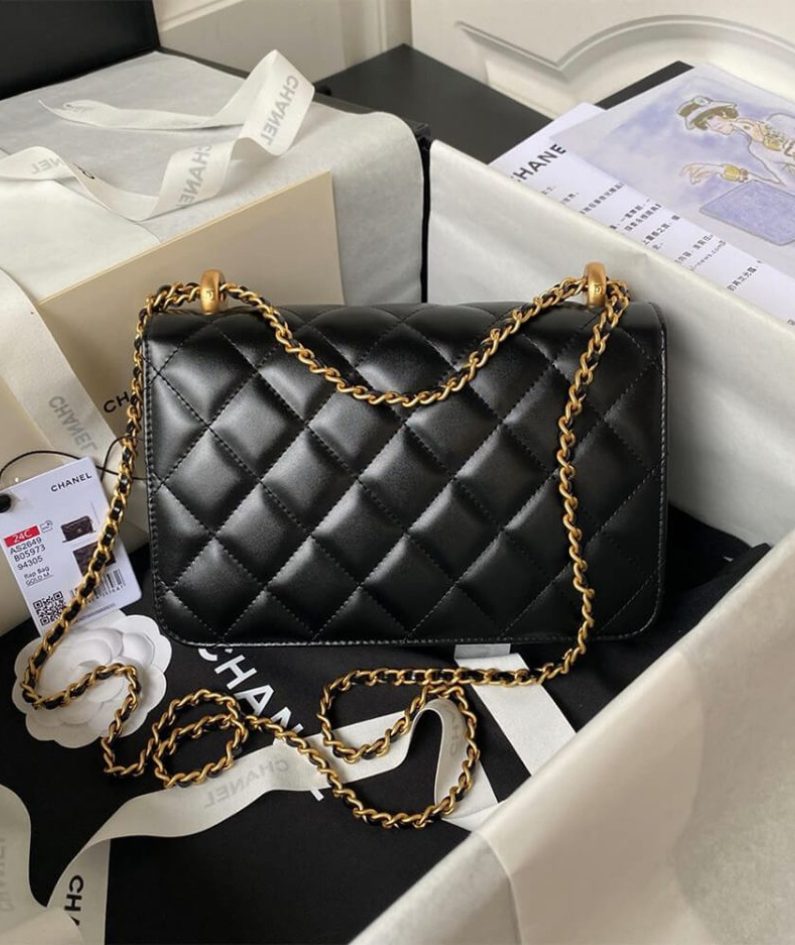 CHANEL SMALL FLAP