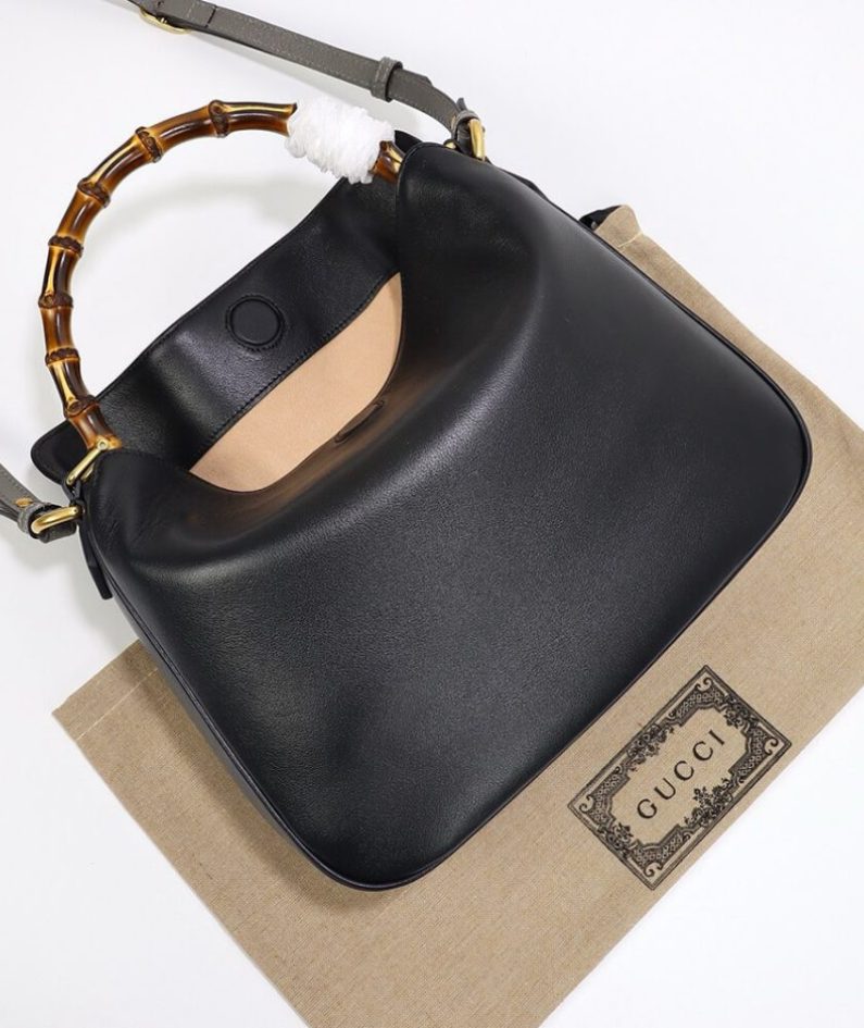 GUCCI DIANA MEDIUM SHOULDER BAG