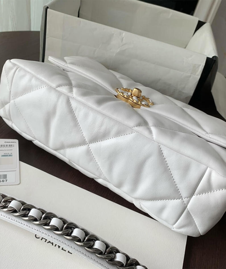 CHANEL 19 Large Handbag