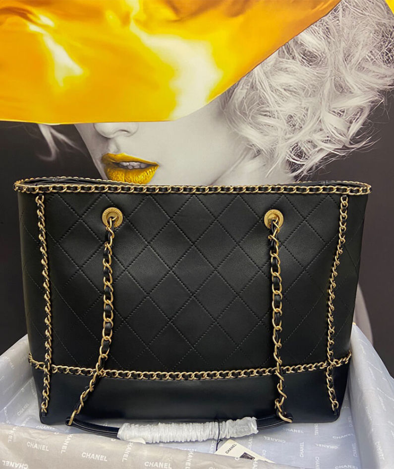 CHANEL SHOPPING BAG