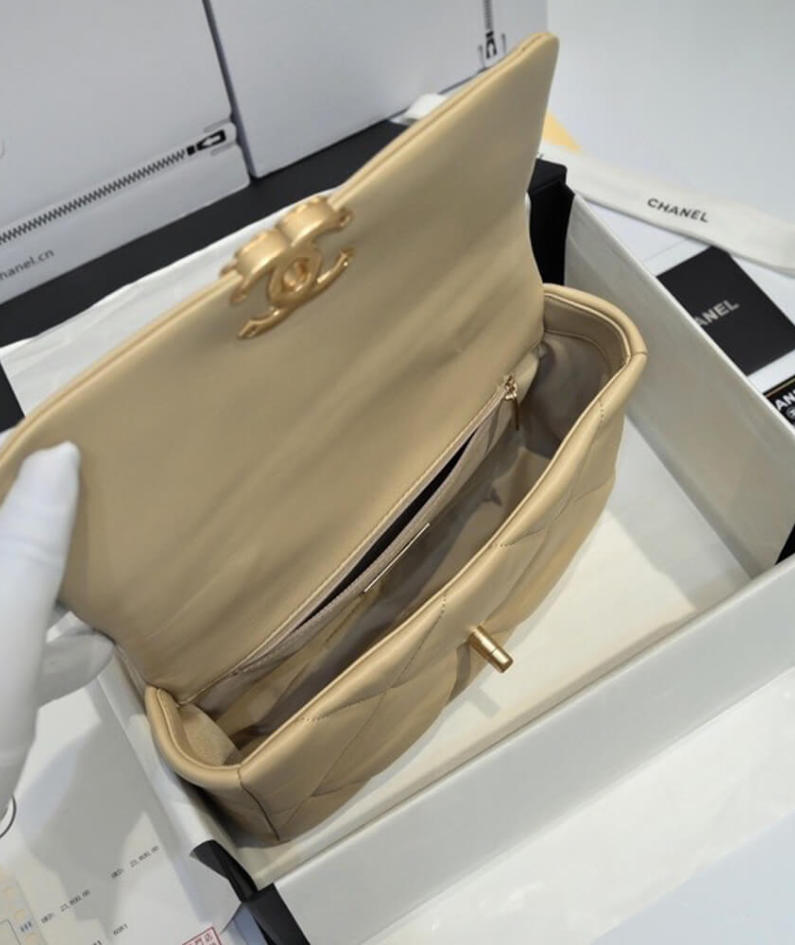 CHANEL 19 HANDBAG