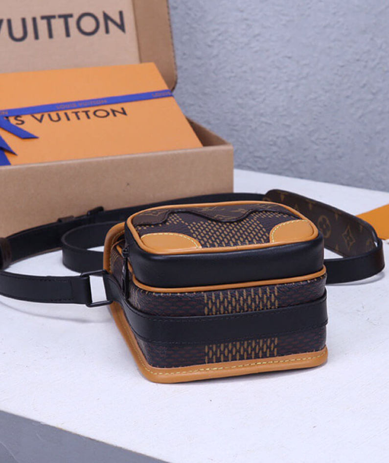 Nano Amazone Messenger Bag