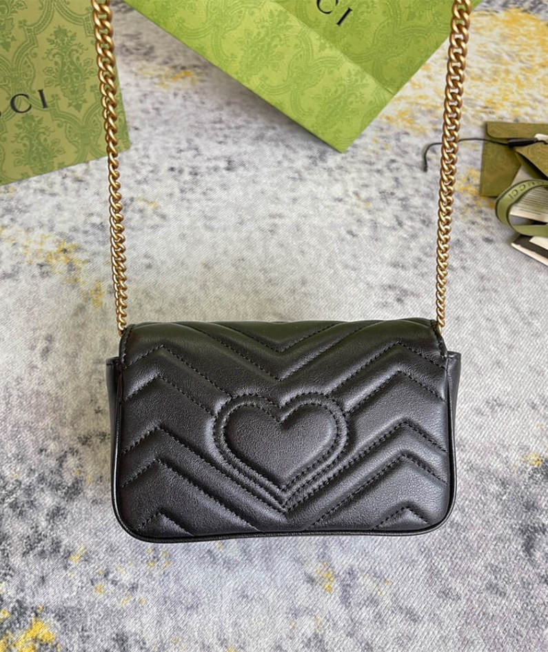 GG Marmont matelasse leather super mini bag