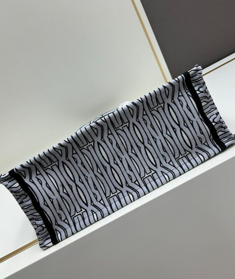 Medium Dior Book Tote
