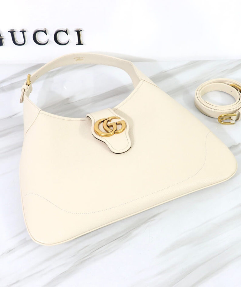 Aphrodite medium shoulder bag