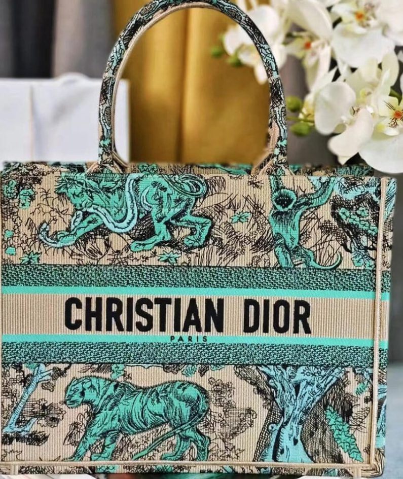 Medium Dioriviera Dior Book Tote