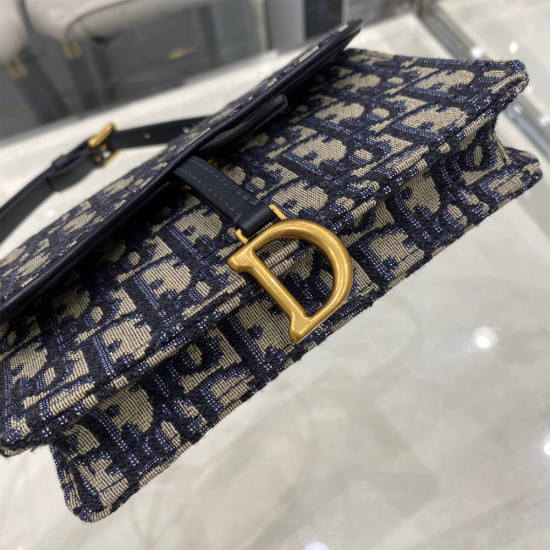 SADDLE BELT POUCH