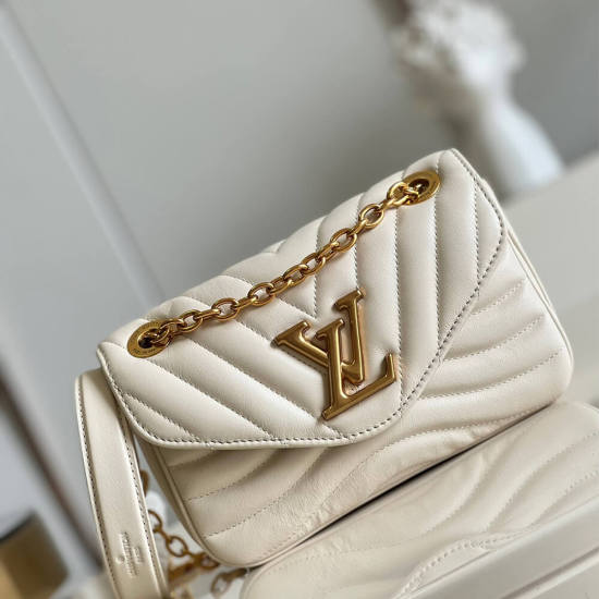 NEW WAVE CHAIN BAG PM NEW WAVE CHAIN BAG PM