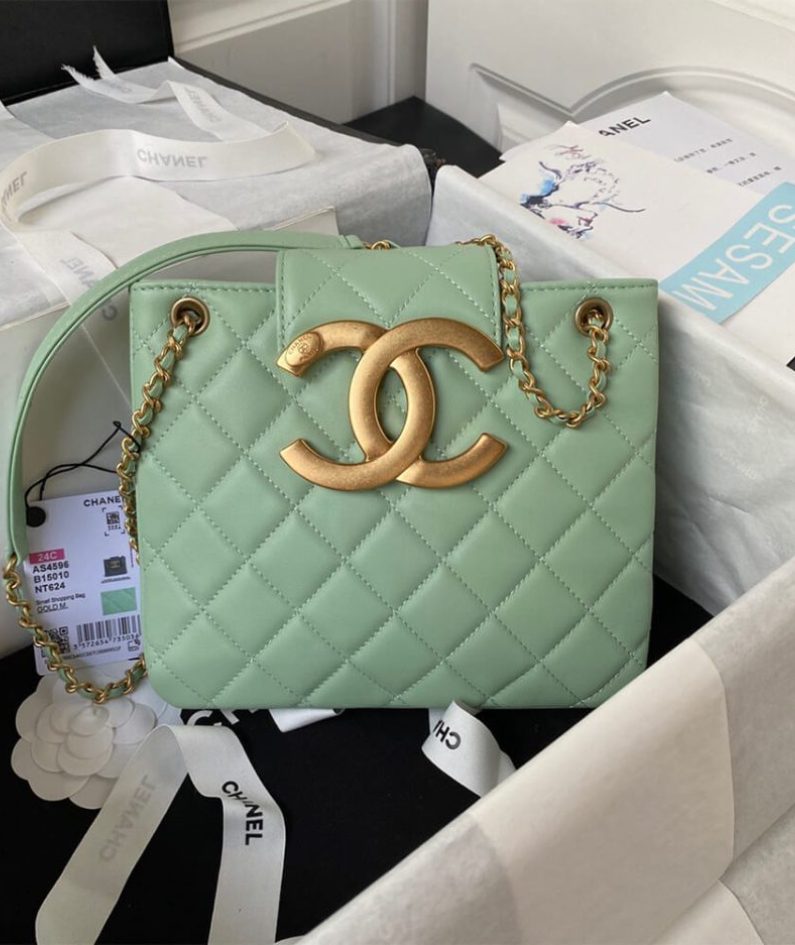 CHANEL 24C