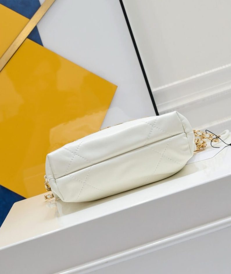 CHANEL 22 MINI HANDBAG