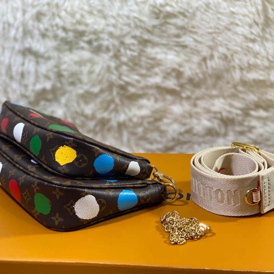 LV X YK MULTI POCHETTE ACCESSOIRES LV X YK MULTI POCHETTE ACCESSOIRES