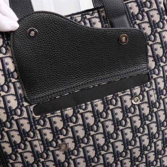 SADDLE TOTE BAG WITH SHOULDER STRAP