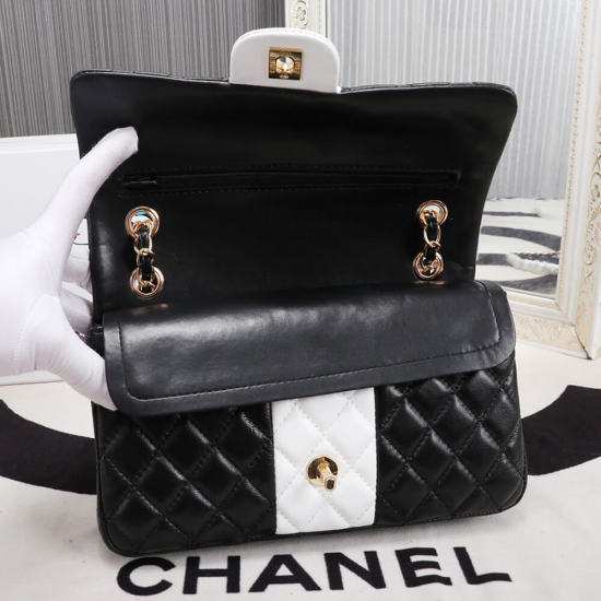 CHANEL CLASSIC HANDBAG CHANEL CLASSIC HANDBAG