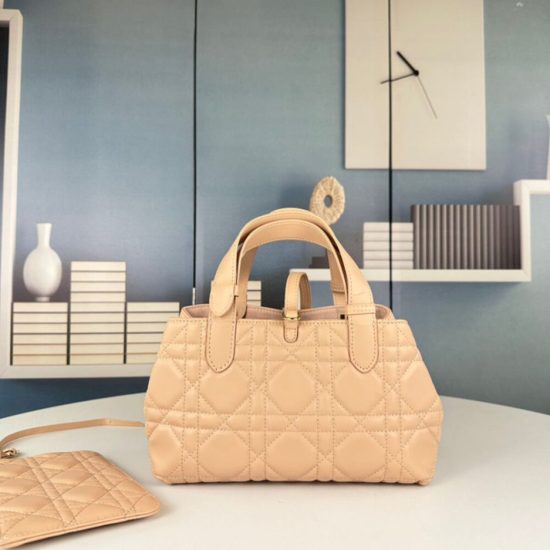 MEDIUM DIOR TOUJOURS BAG MEDIUM DIOR TOUJOURS BAG