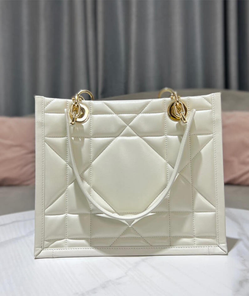 SMALL DIOR ESSENTIAL TOTE BAG
