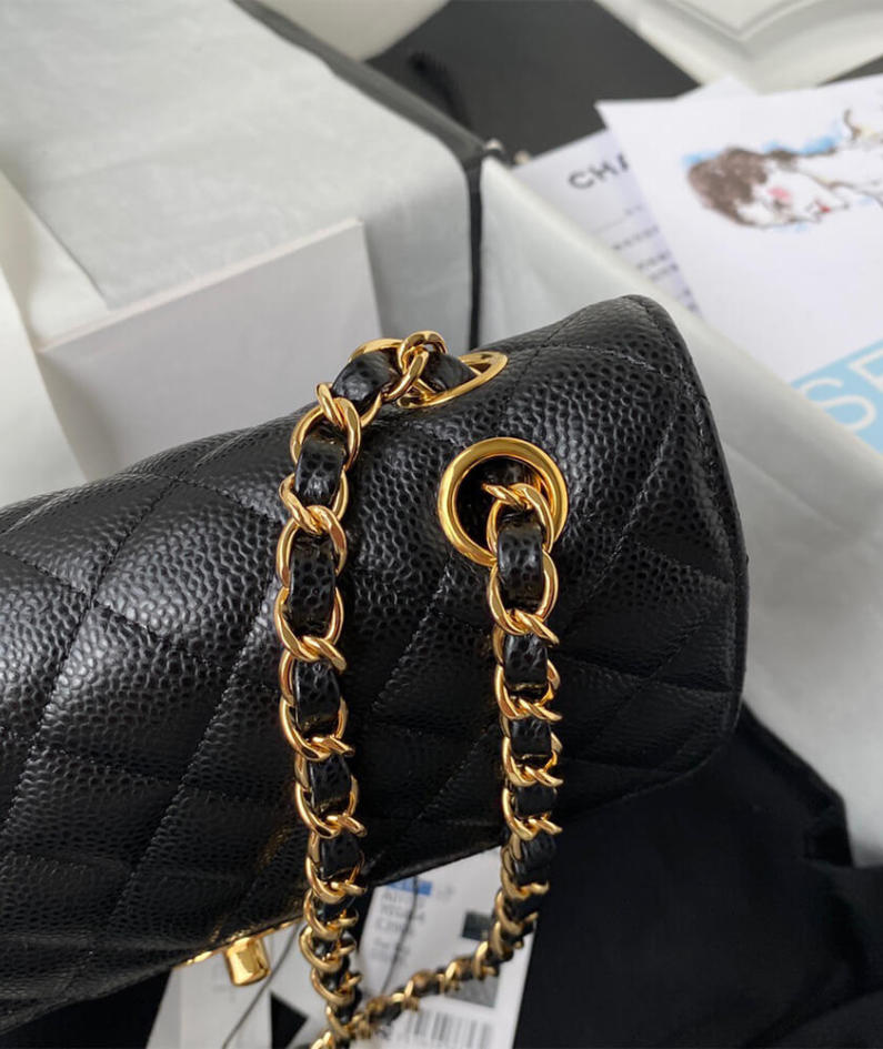 SMALL CLASSIC HANDBAG