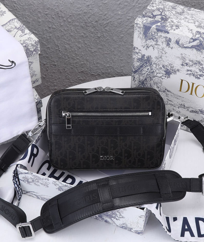 DIOR SAFARI MESSENGER BAG