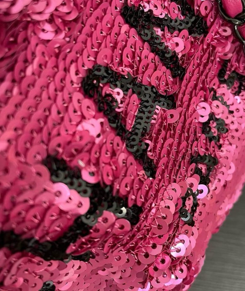 CHANEL SHOPPING BAG