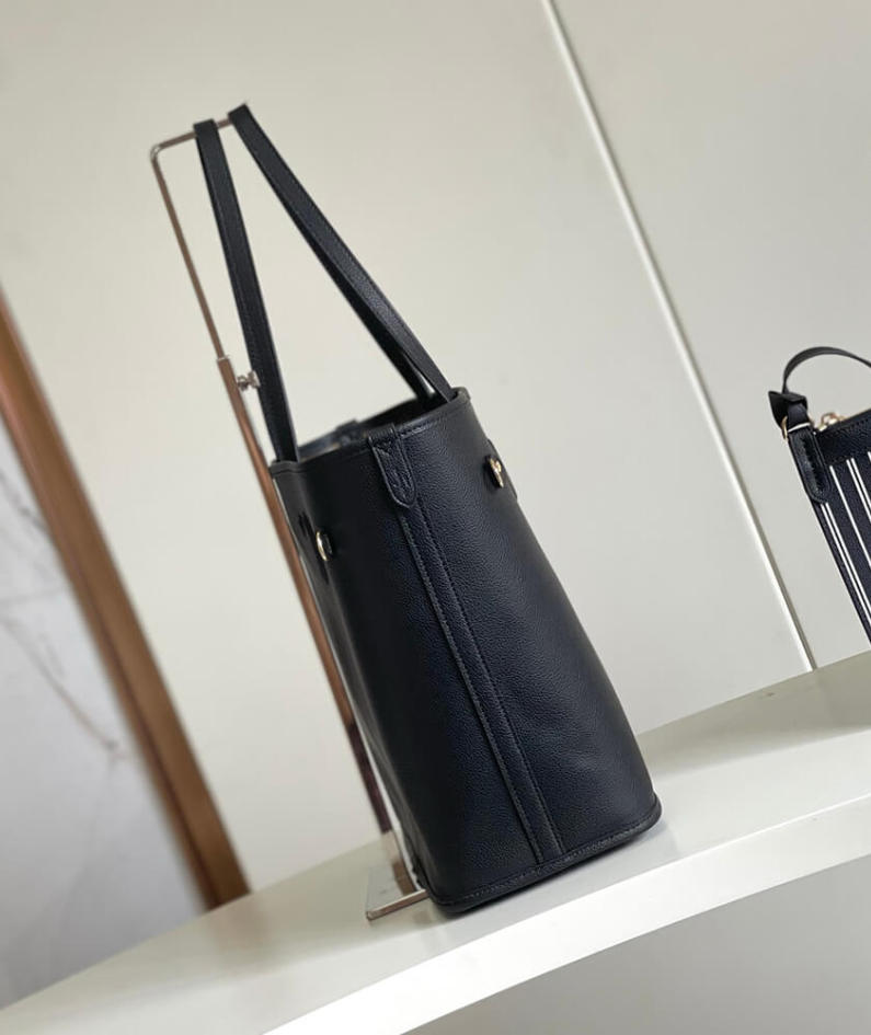LV Neverfull Inside Out MM