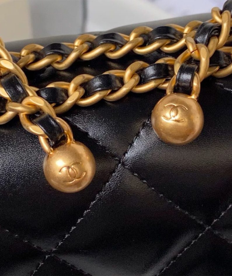 CHANEL SMALL FLAP