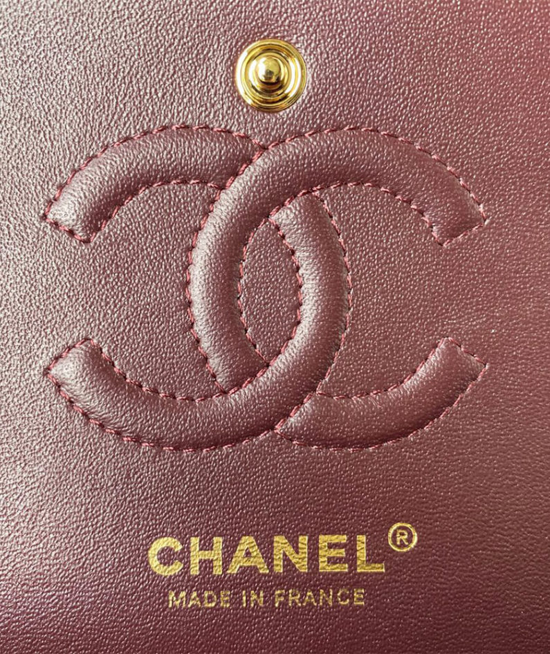SMALL CLASSIC HANDBAG